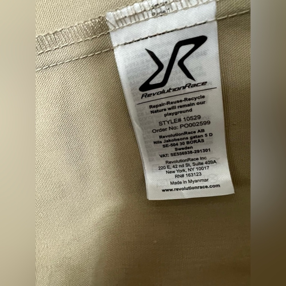 RevolutionRace Jacket - Picture 8 of 9